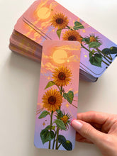 Load image into Gallery viewer, Gold details Bookmark: Sunflowers
